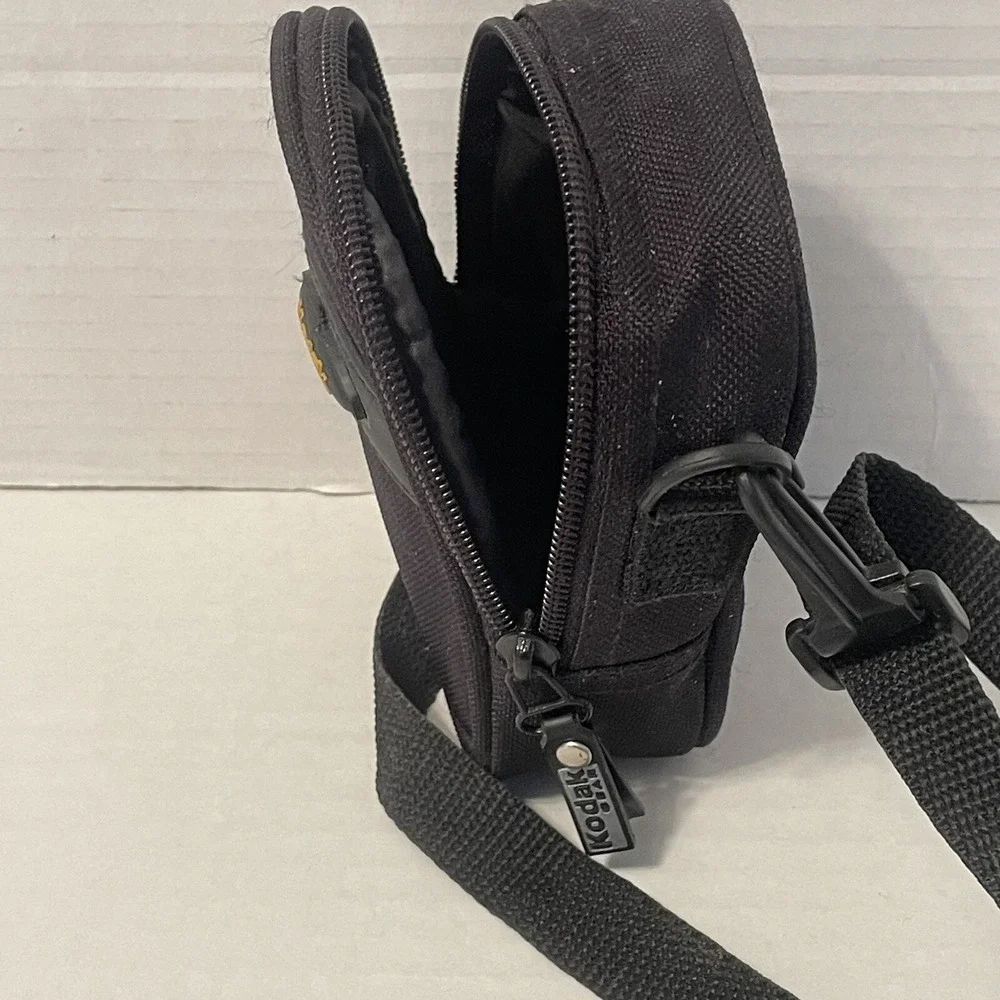 Kodak Gear Black Nylon Camera Bag‎ 70617 Carrying Case Pouch